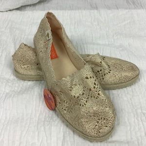 NEW NWT Rocket Dog cream gold comfort espadrilles